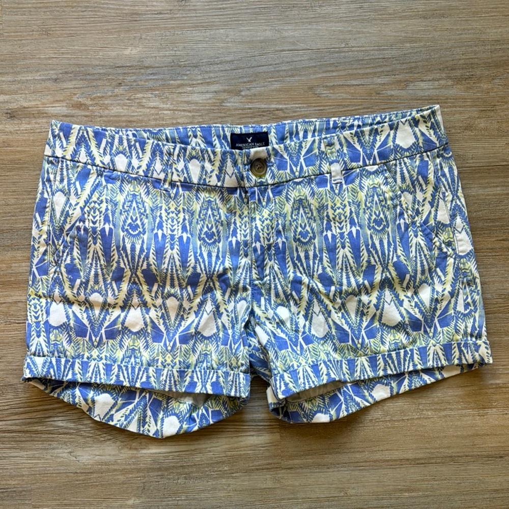 Vibrant Blue Patterned Women Shorts